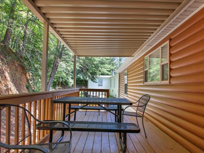 Chalet Luxurious 4br Mountain Haven With Parking *