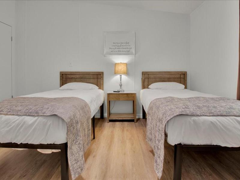 Luxurious 4br Mountain Haven With Parking Chalet *