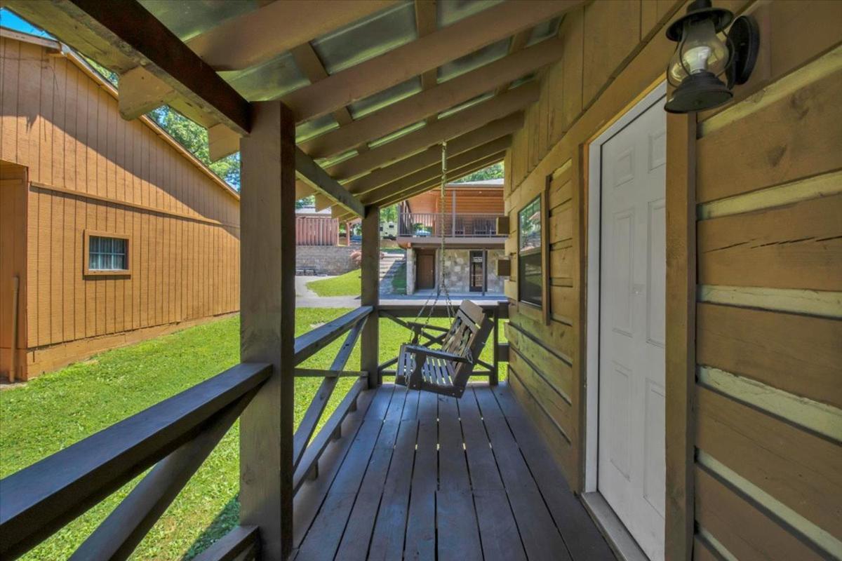 Oasis Near Smoky Mountains Chalet *
