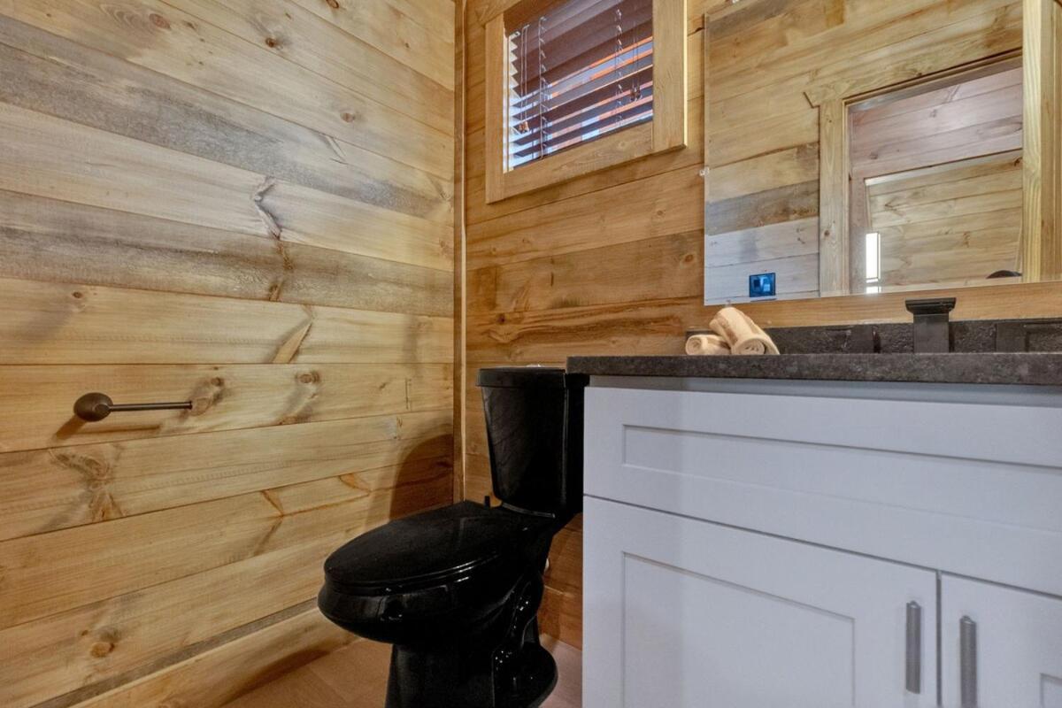 Honeybear Hideaways - Luxury And Spacious In Smoky Mountain With Indoor Pool, Hot Tub And Game * Pigeon Forge