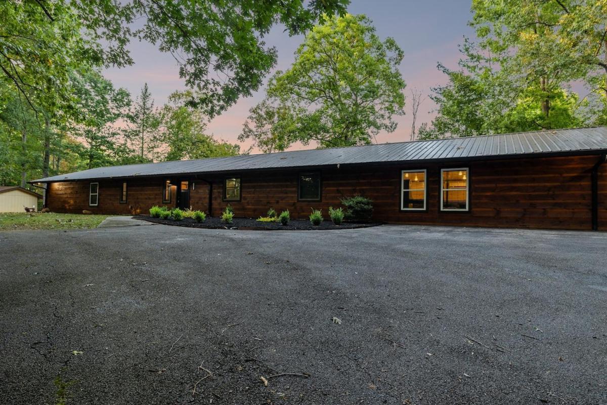 Holiday home Honeybear Hideaways - Spacious Family-friendly With Hot Tub, Game And Fire Pit