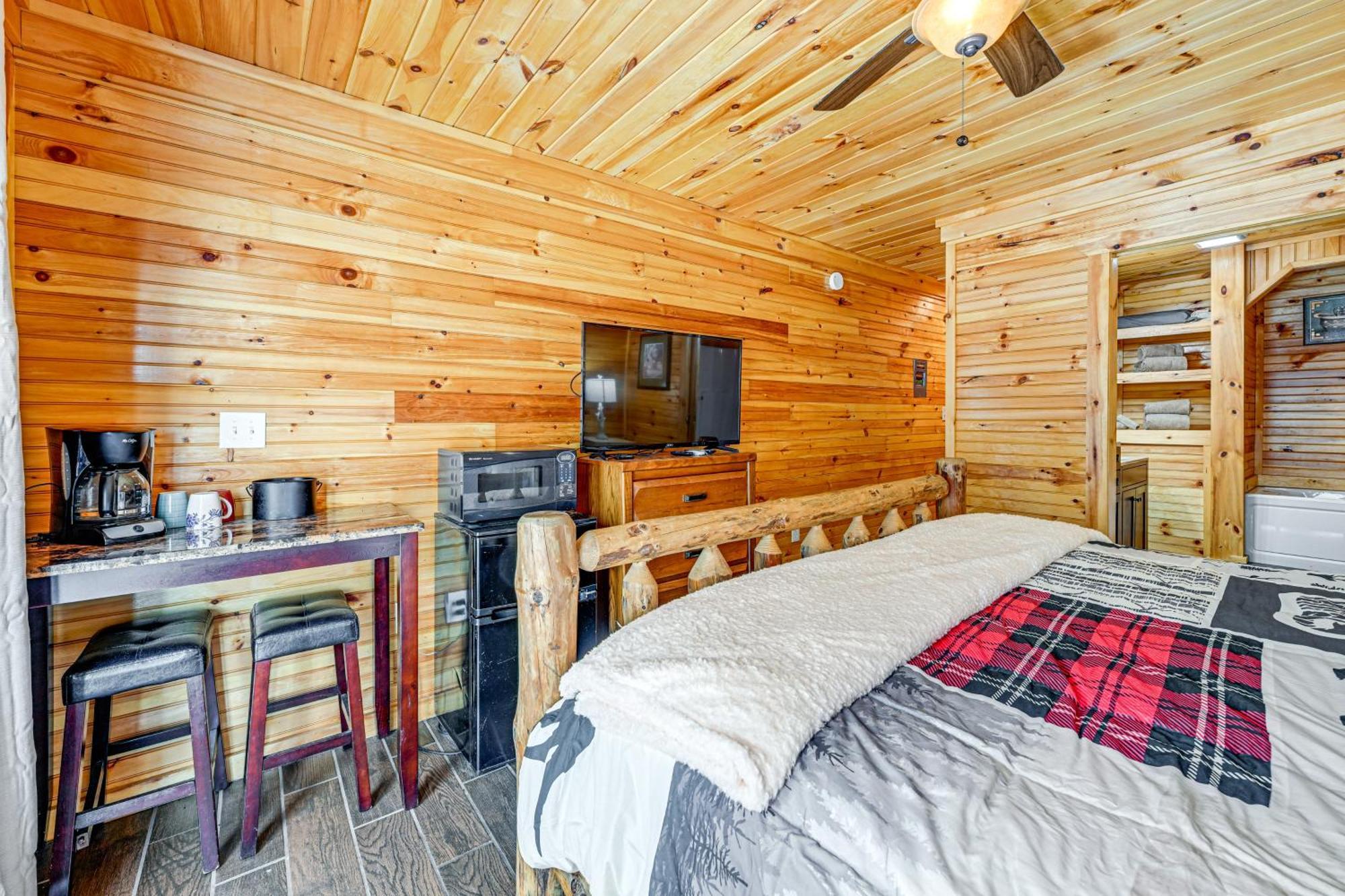 By Dollywood With Private Pool! *