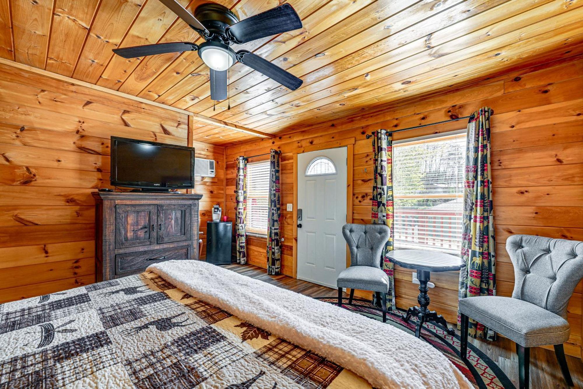 Holiday home By Dollywood With Private Pool! Pigeon Forge