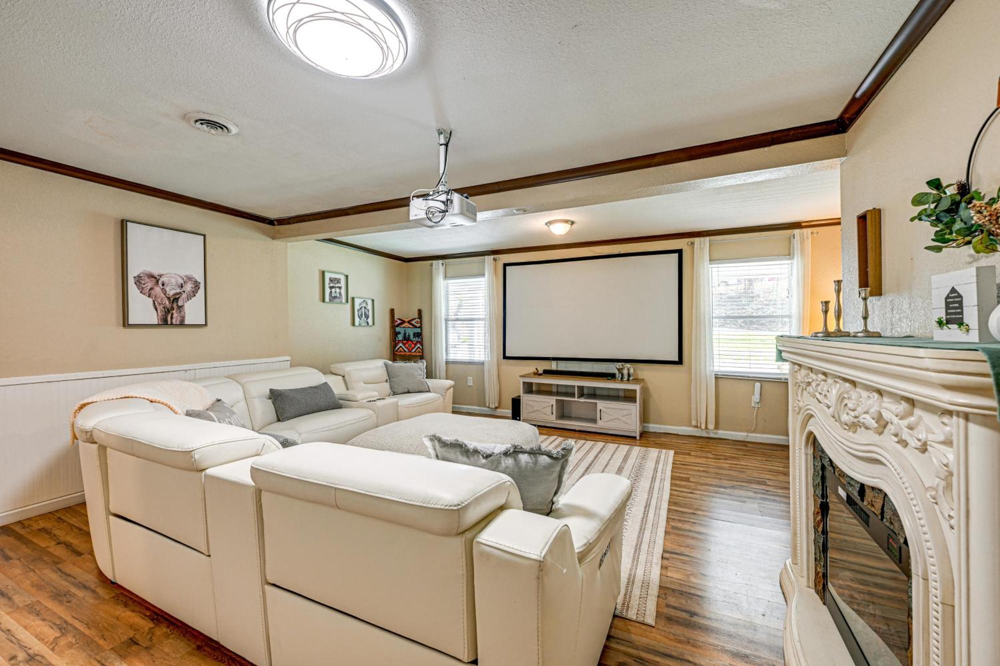 Holiday home By Dollywood With Private Pool! *