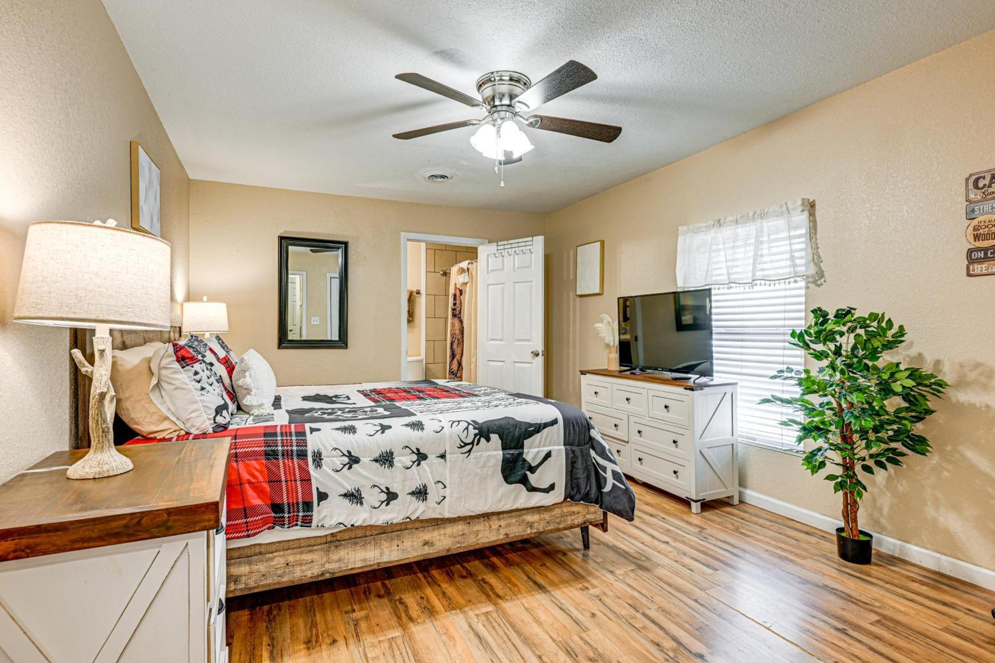 By Dollywood With Private Pool! *