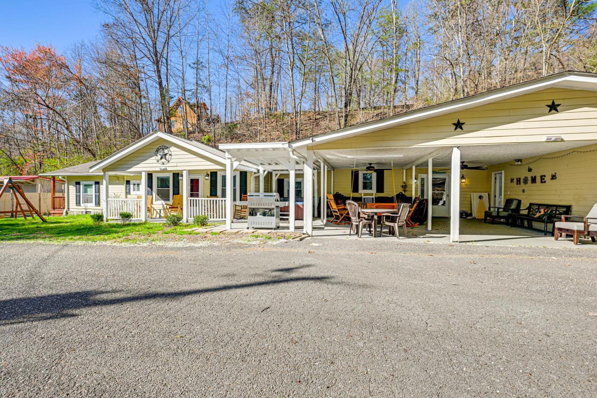 By Dollywood With Private Pool! Holiday home