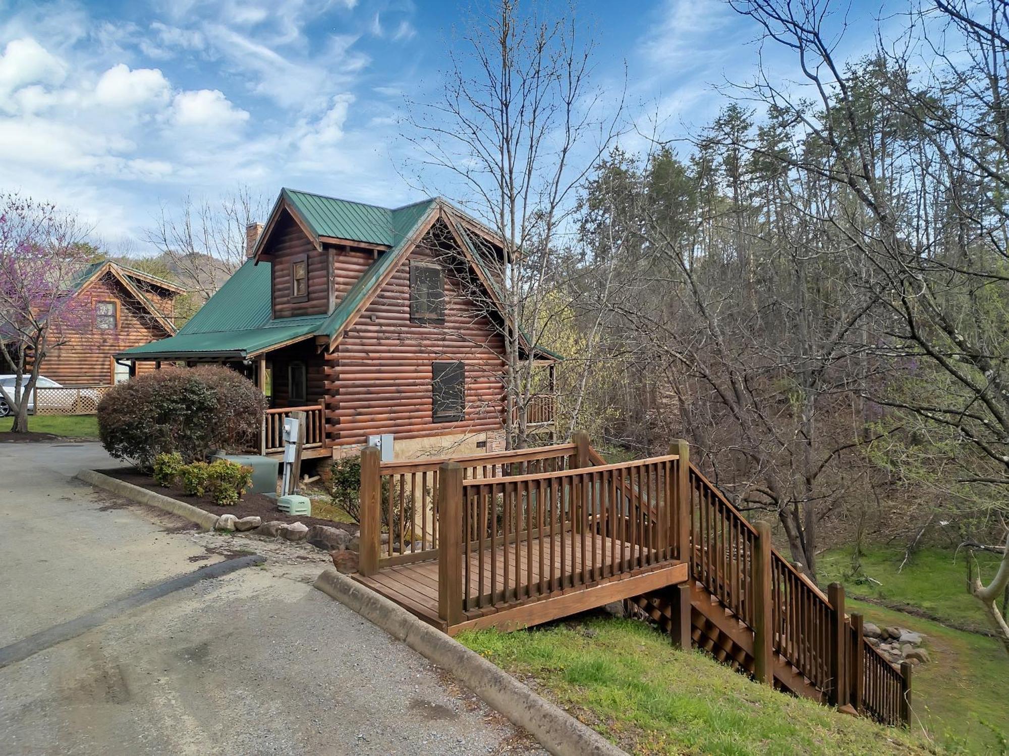 Ern832 - Lakeside Hideaway - Great Location! Close To The Action! Holiday home *