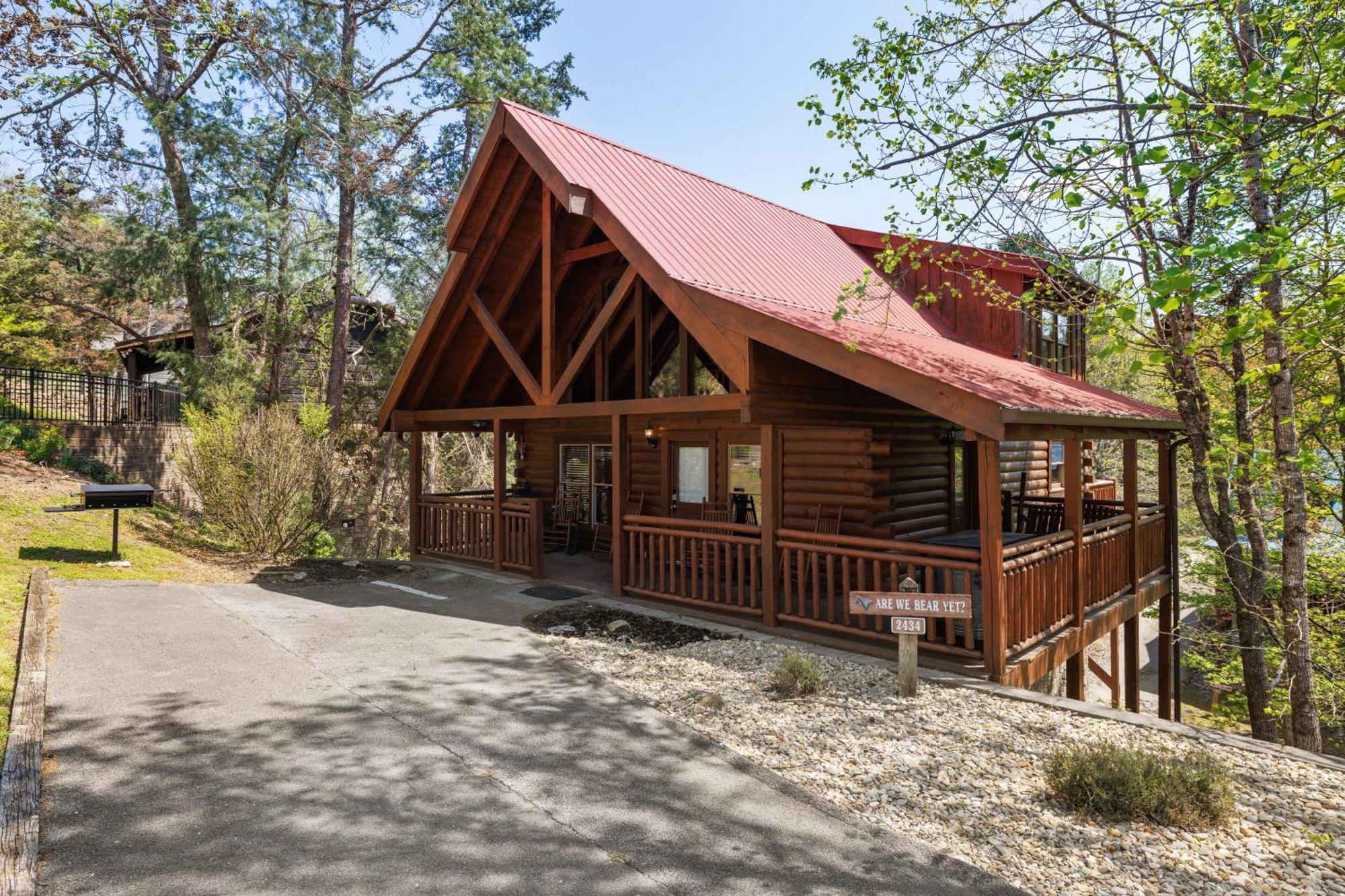 Holiday home Are We Bear Yet Rustic 1br With Hot Tub Pools & Fireplace1 Mile From Parkway