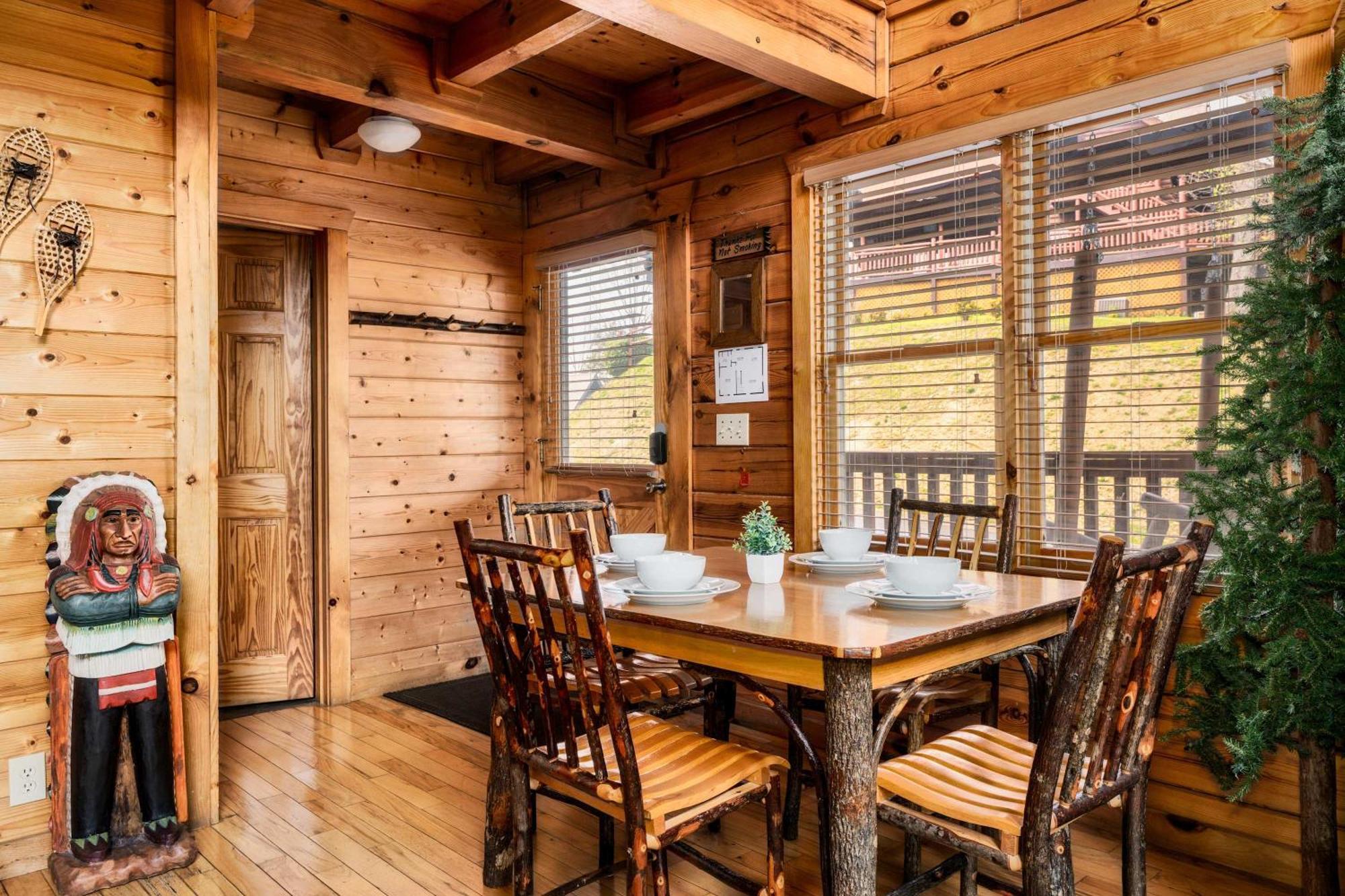 Holiday home Quaint & Cozy - Great Location - Hot Tub - Bbq *