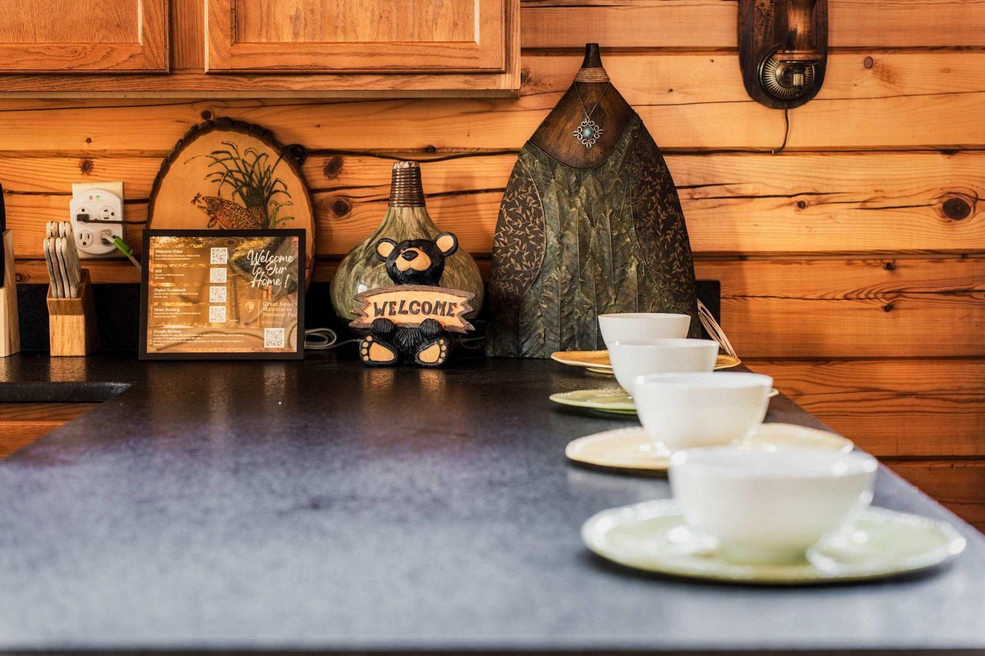 Quaint & Cozy - Great Location - Hot Tub - Bbq Holiday home *