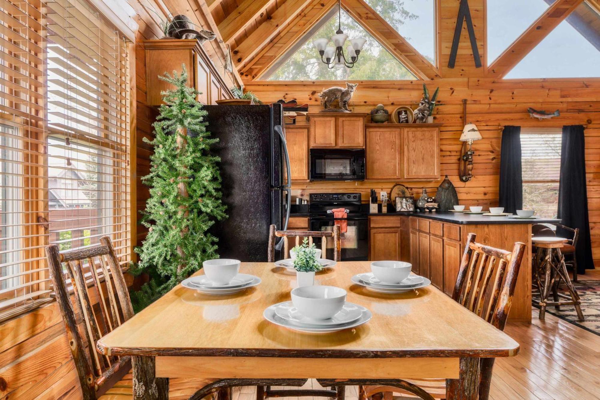 Quaint & Cozy - Great Location - Hot Tub - Bbq Holiday home Pigeon Forge