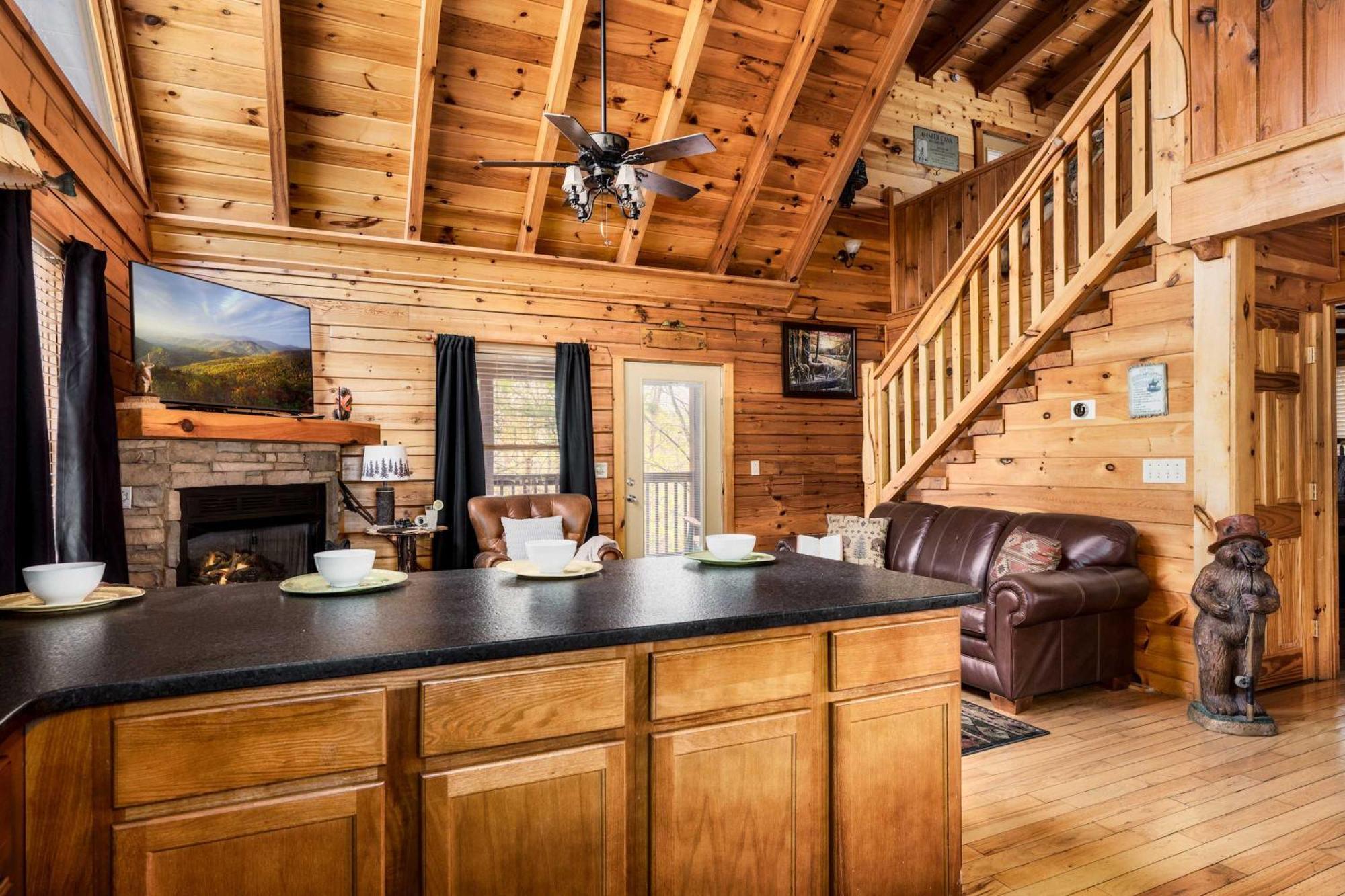 Holiday home Quaint & Cozy - Great Location - Hot Tub - Bbq Pigeon Forge