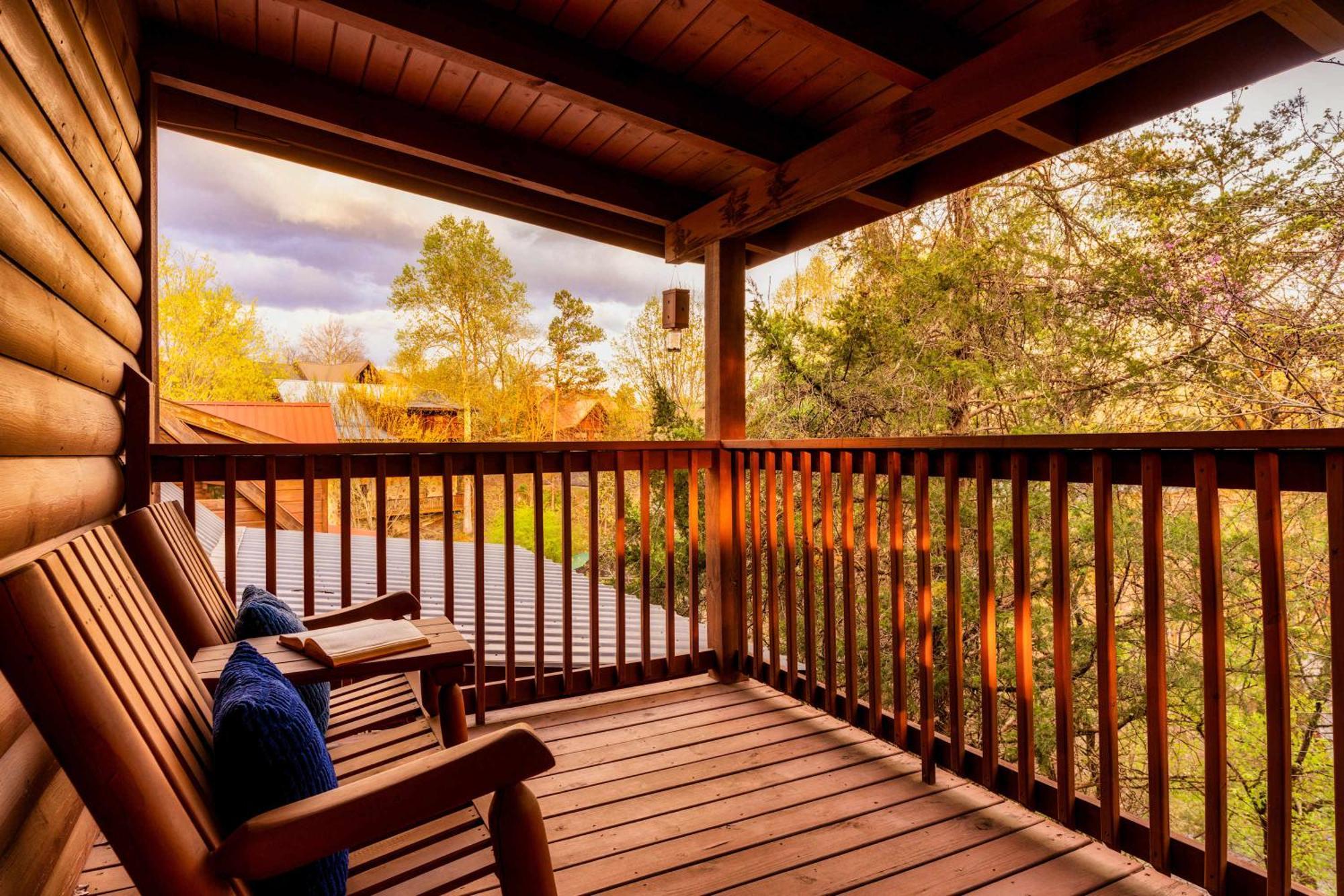 Quaint & Cozy - Great Location - Hot Tub - Bbq Holiday home Pigeon Forge