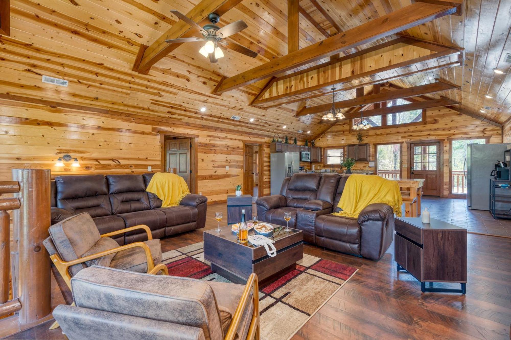 Sleeps 28 - Luxe Smokies Game Hot Tub Views Near Attractions Holiday home *