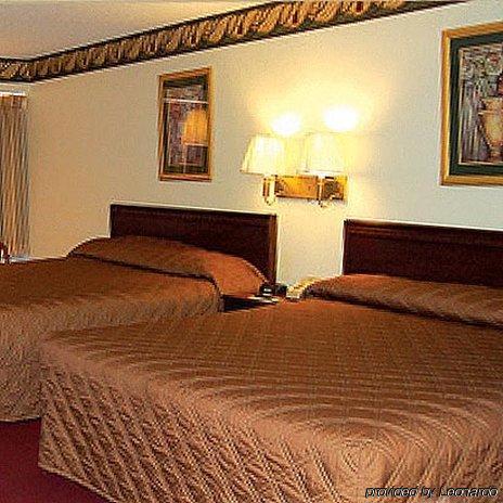 Country & By Radisson, South, Tn Hotel