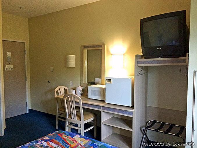 Sleep & Downtown Hotel