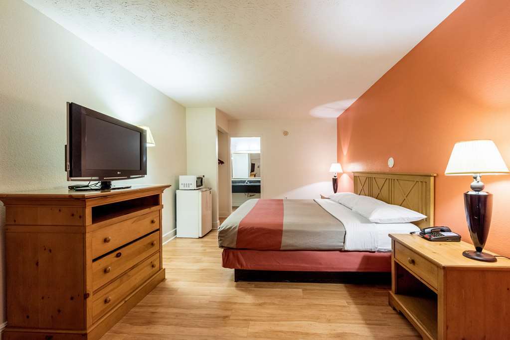 Sleep & Downtown Hotel Pigeon Forge