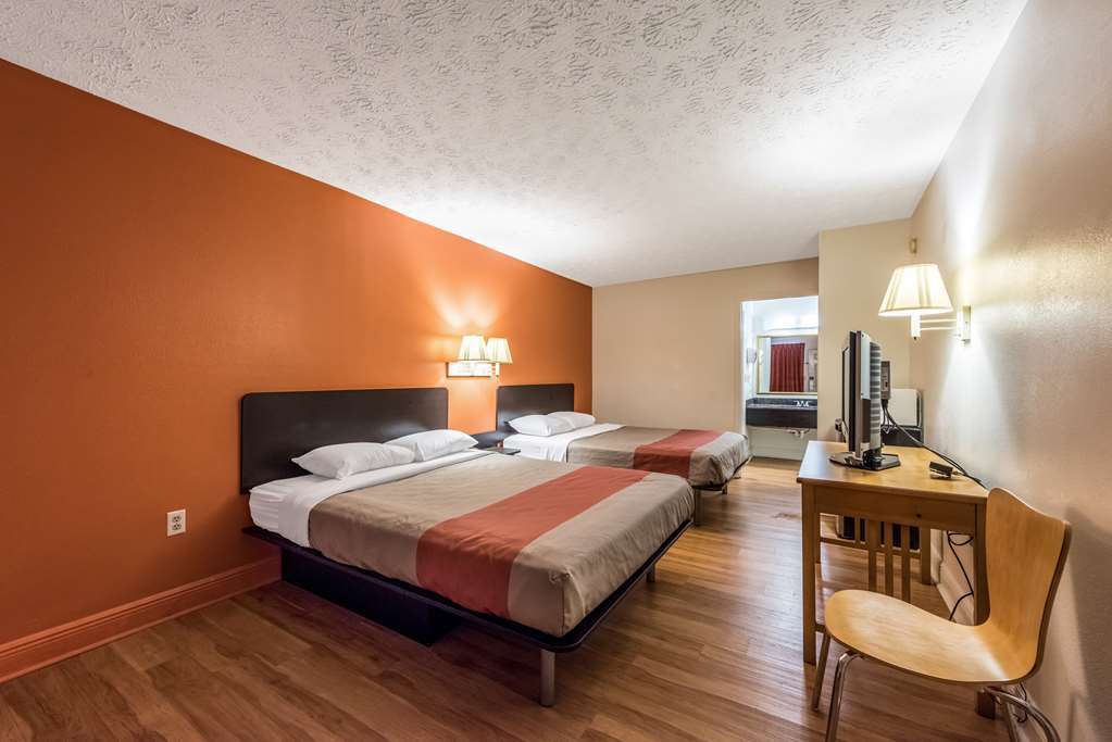 Sleep & Downtown Hotel 2*