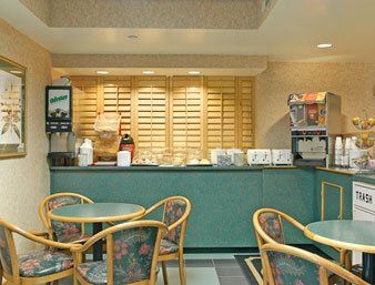 Super 8 By Wyndham Pigeon Forge-emert St