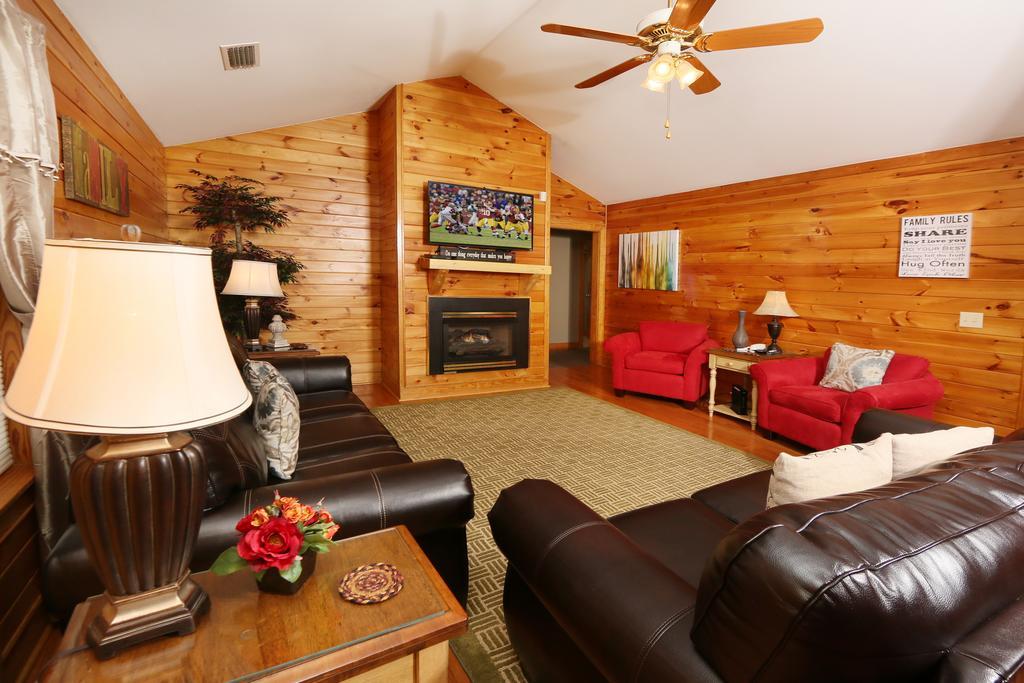 Pinnacle View 7a - Three Bedroom *