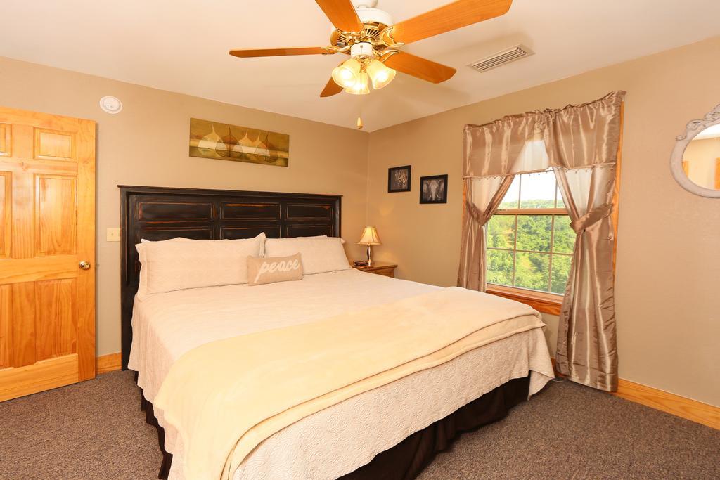 Apartment Pinnacle View 7a - Three Bedroom *