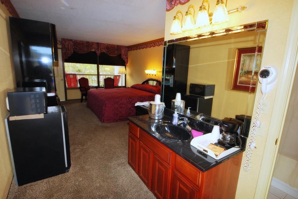 Rivergate Mountain Motel