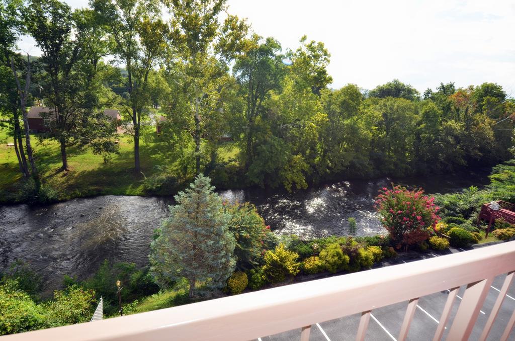 Rivergate Mountain Pigeon Forge