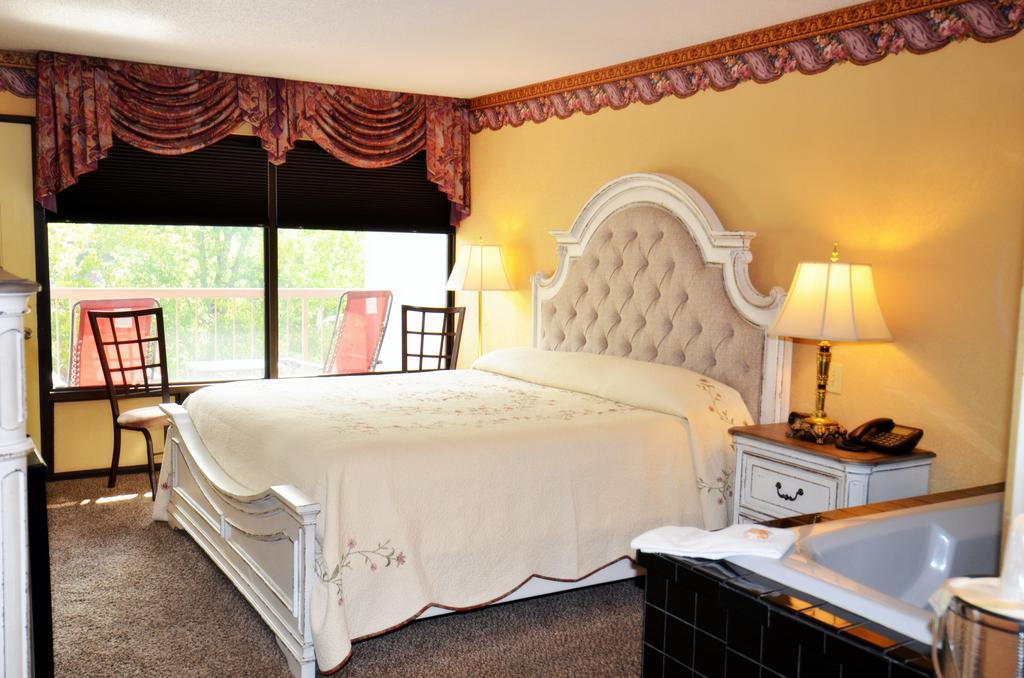 Rivergate Mountain 3*