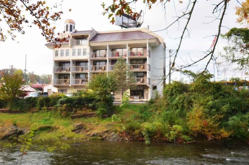 Motel Rivergate Mountain 3*