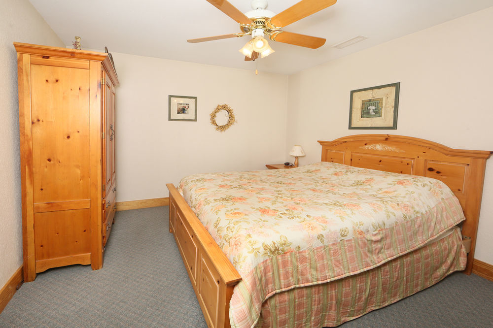 Eden Crest Vacation