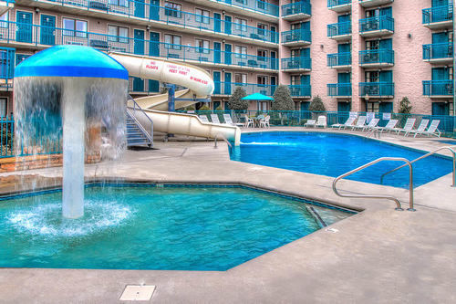 By Willow Brook Hotel Pigeon Forge