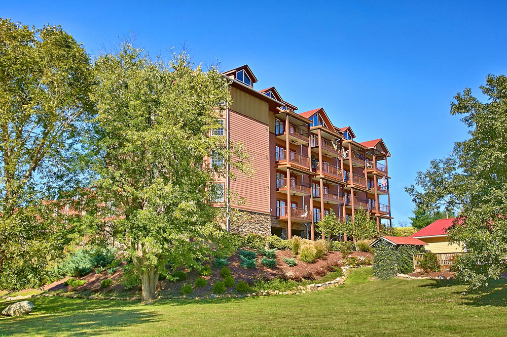 Appleview River Aparthotel 3*