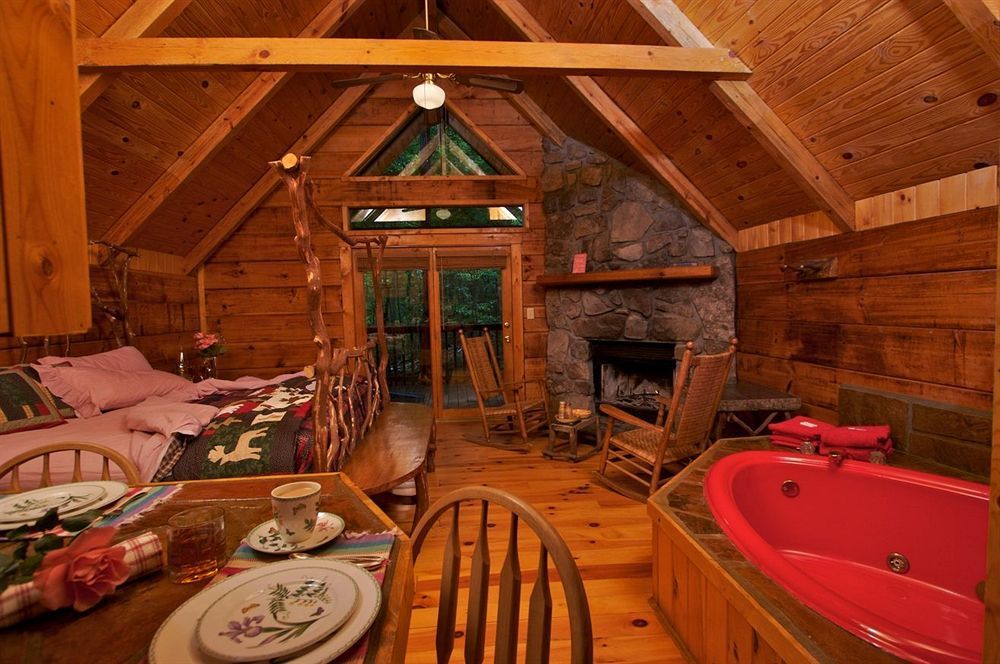 Smokies Hotel