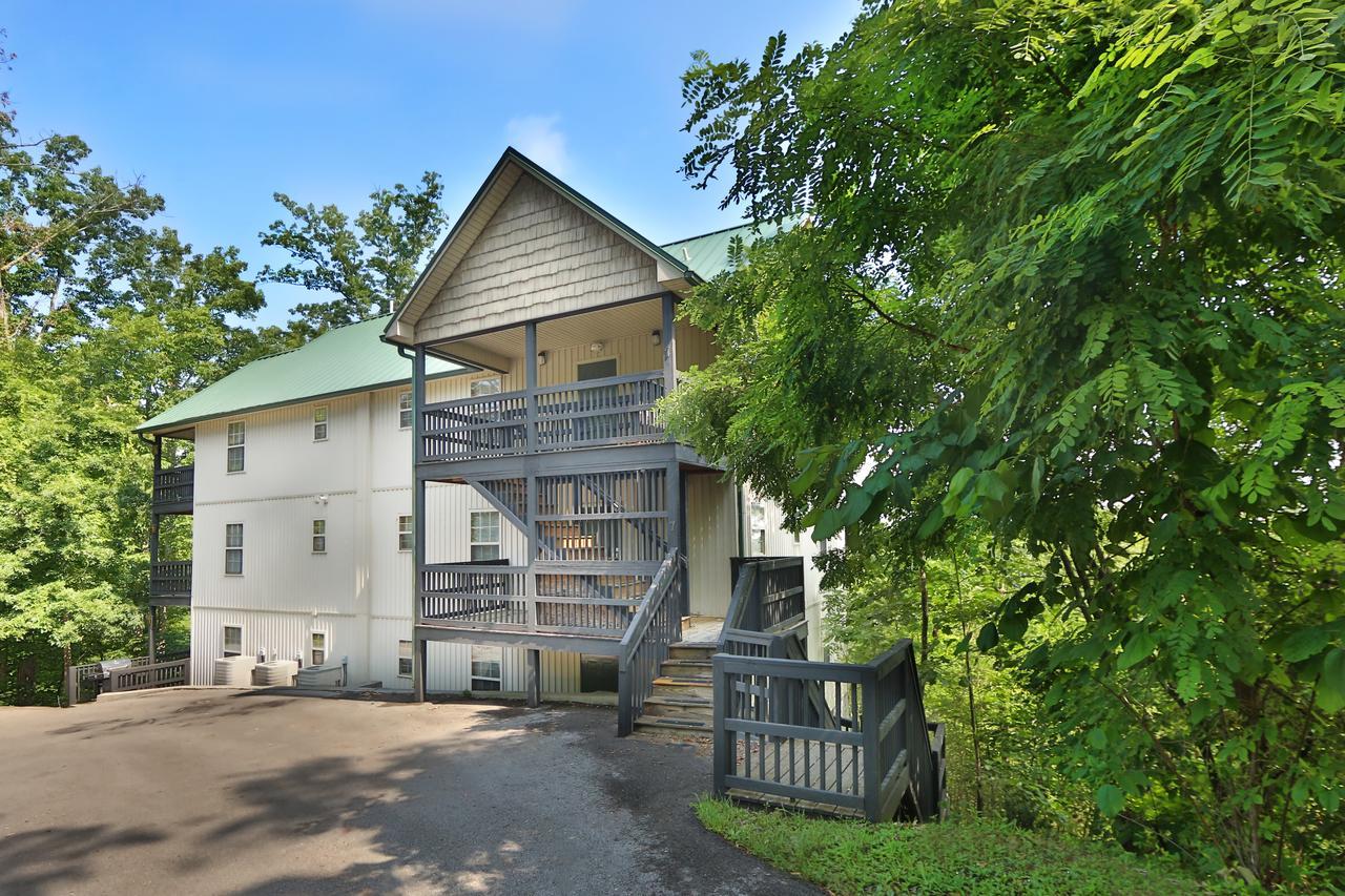 Pinnacle View 7b - Three Bedroom Apartment