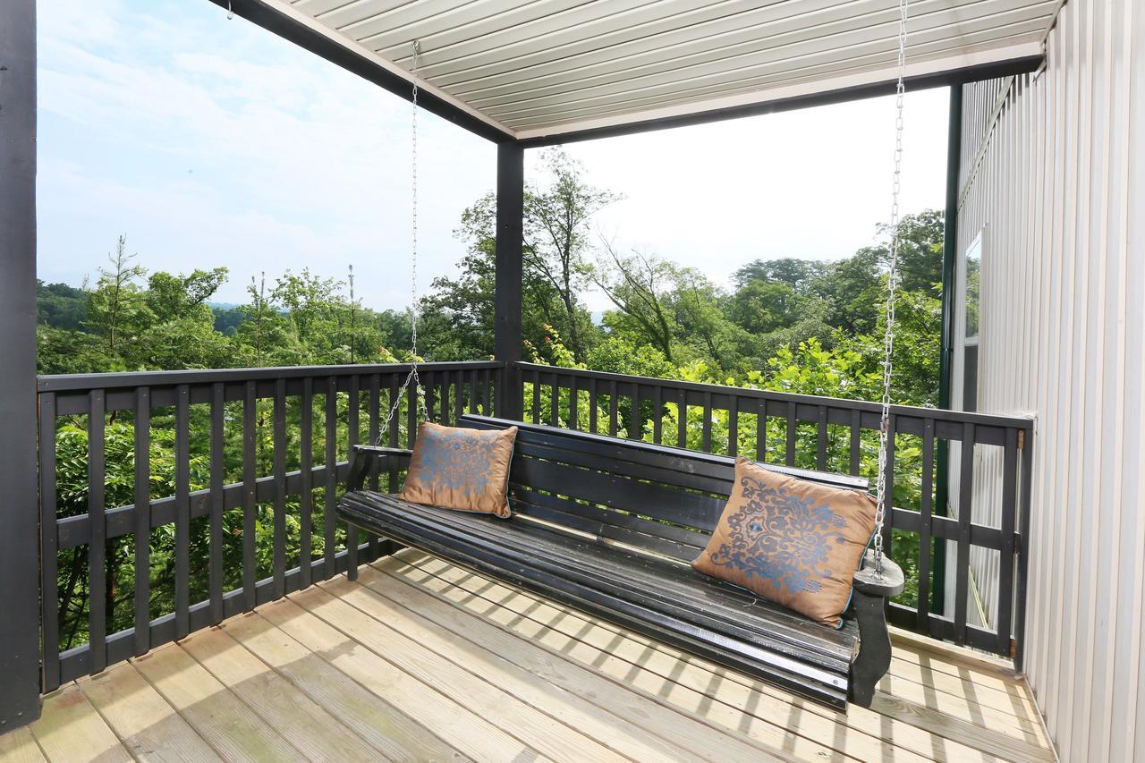 Pinnacle View 7b - Three Bedroom Apartment *