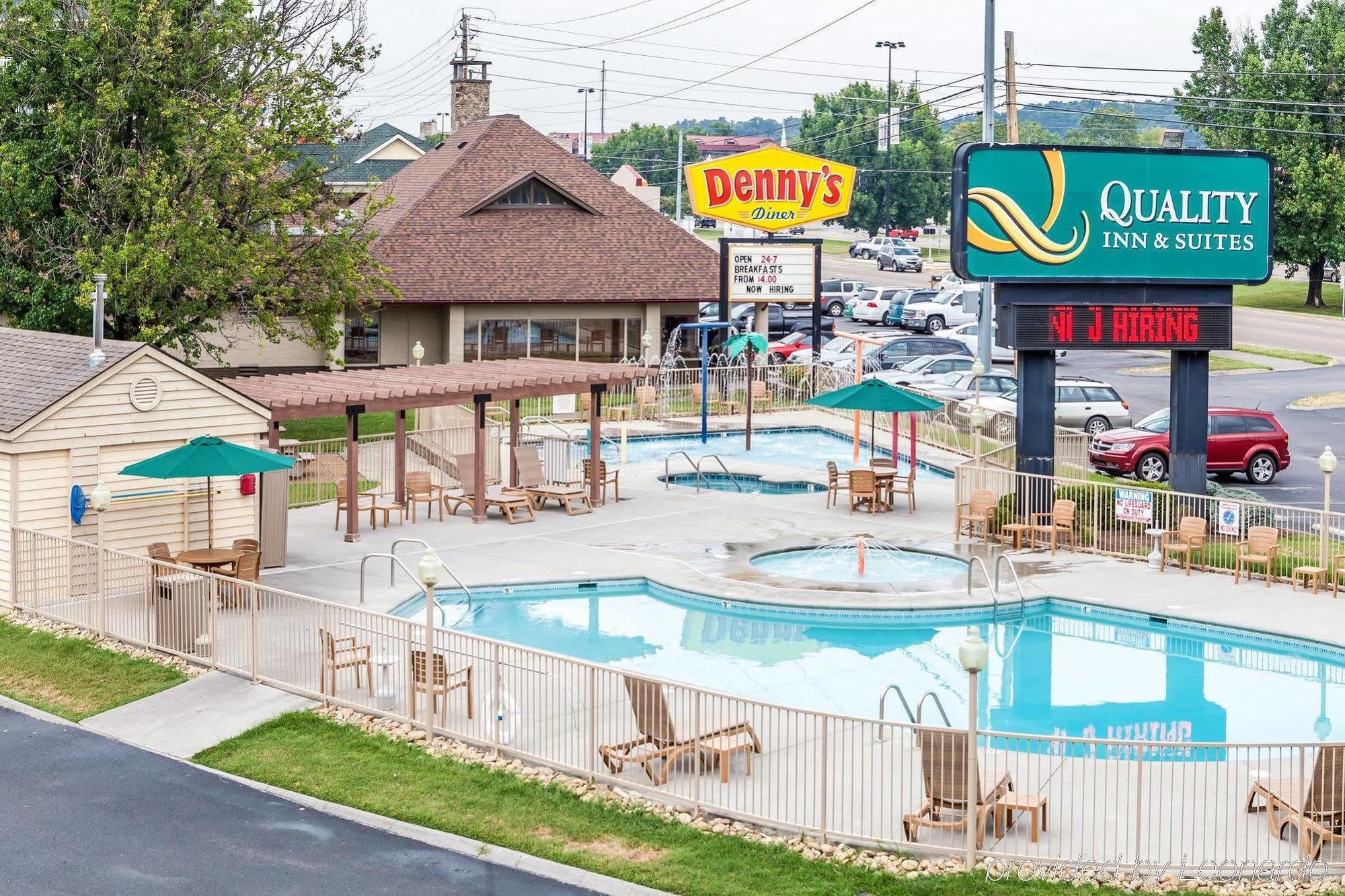Quality & At Dollywood Lane Hotel Pigeon Forge