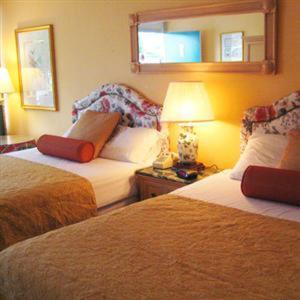 Riverlodge South 2*