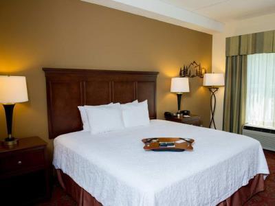 Hotel Hampton & On The Parkway