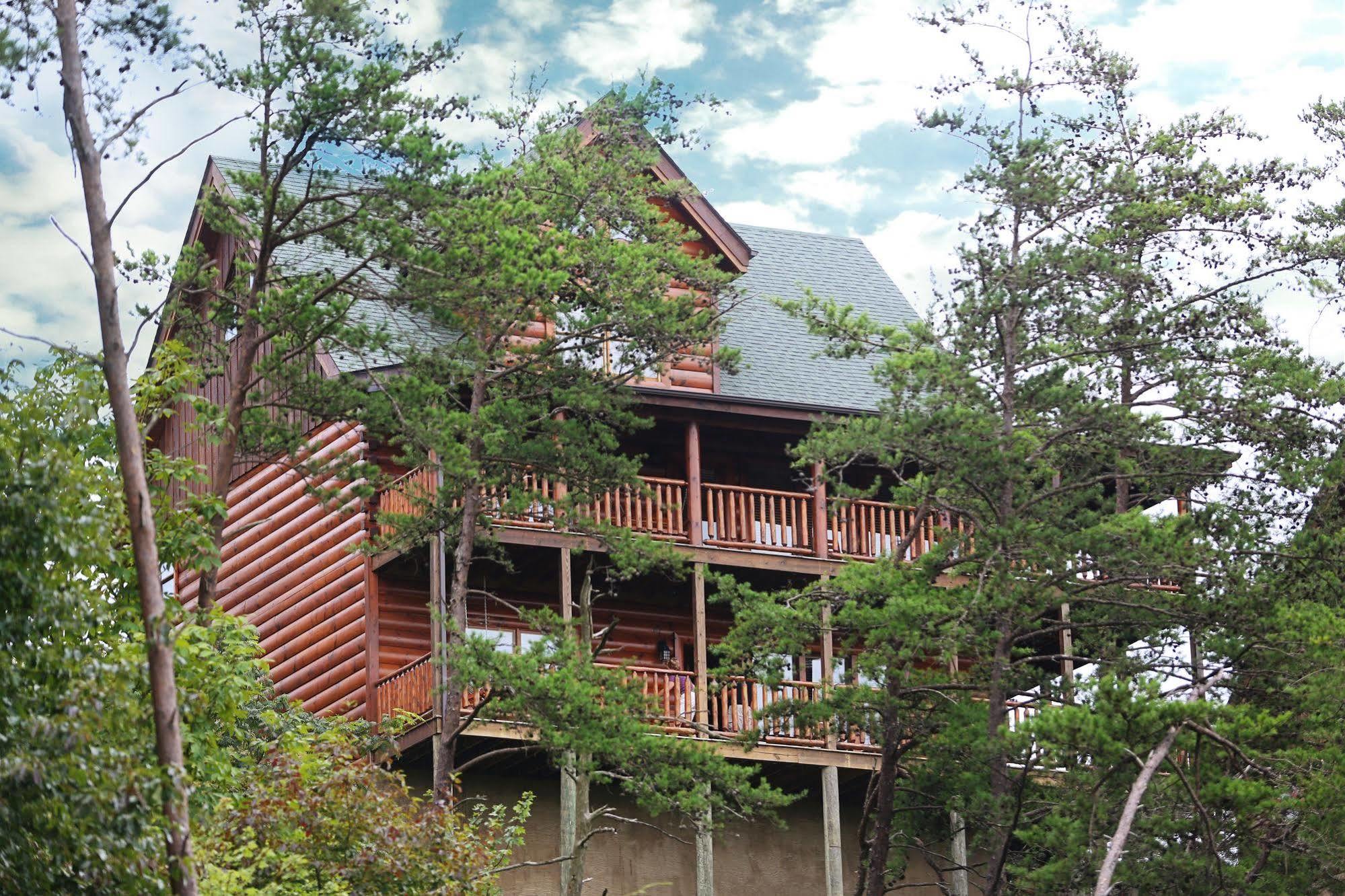 Eden Crest Vacation Apartment
