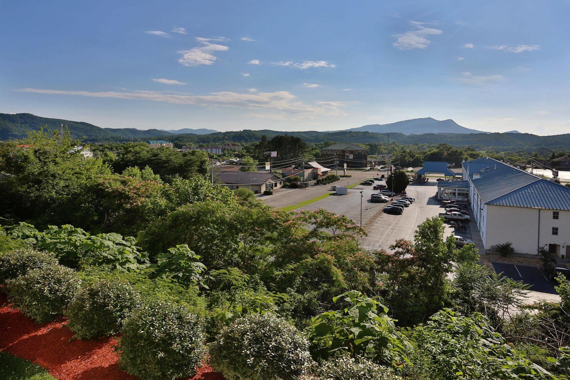 Eden Crest Vacation