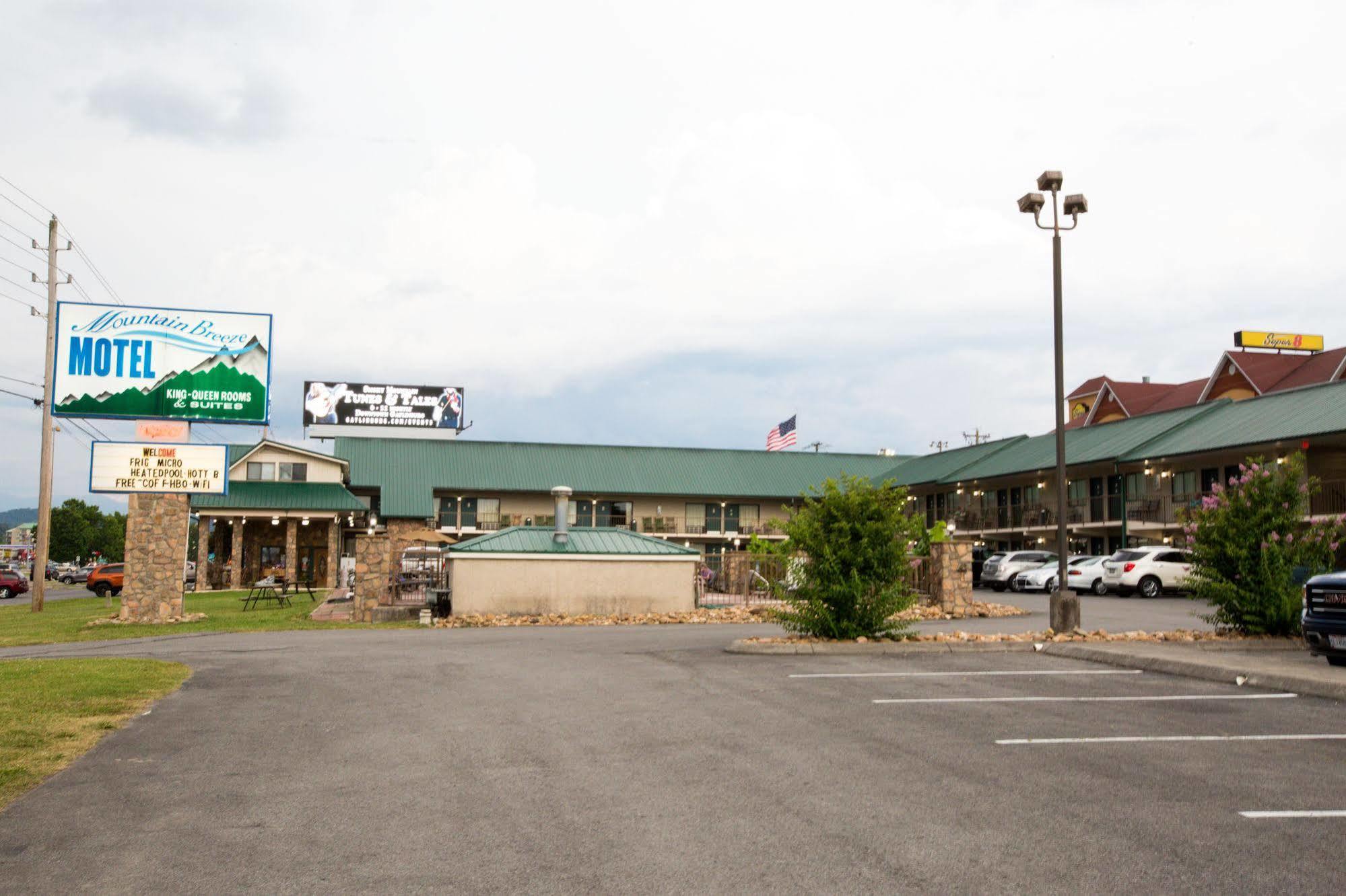 Mountain Breeze Motel