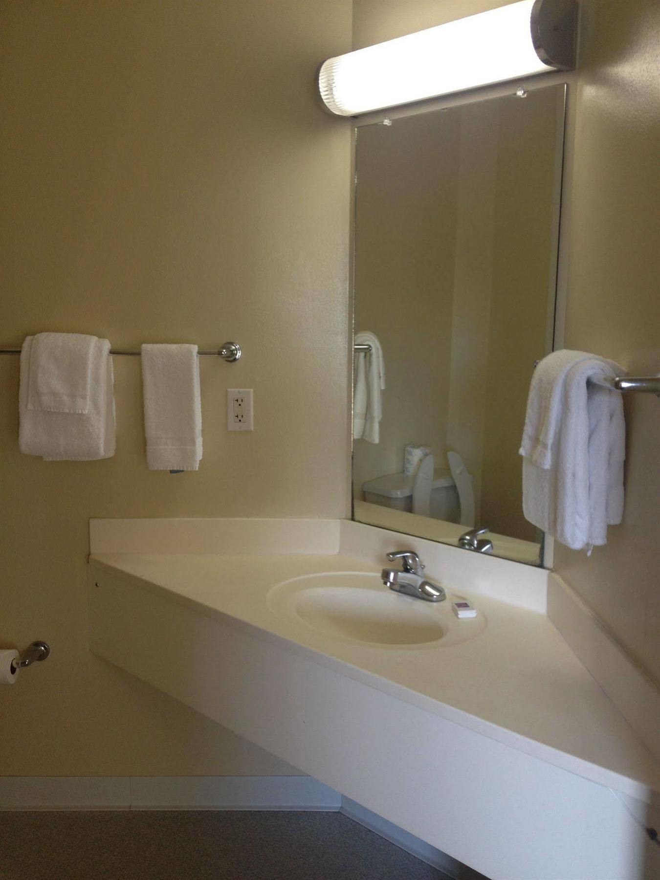 Sleep & Downtown 2* Pigeon Forge