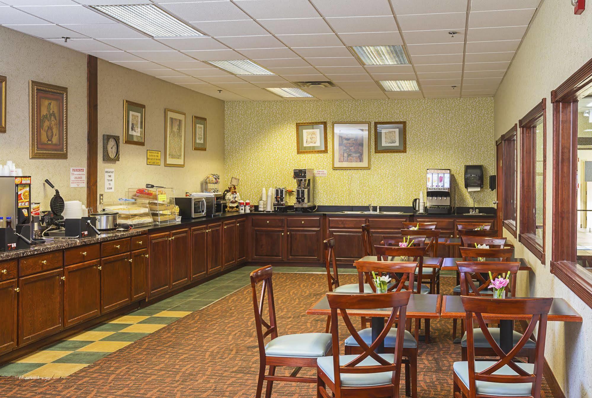 Hotel River Bend - 2*