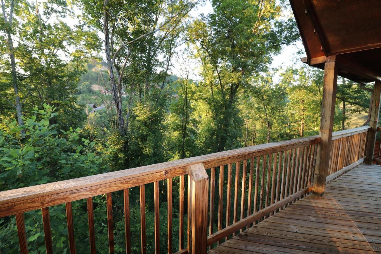 Hidden Springs Pigeon Forge