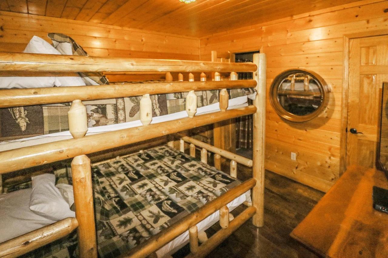 Holiday home Hidden Springs Pigeon Forge
