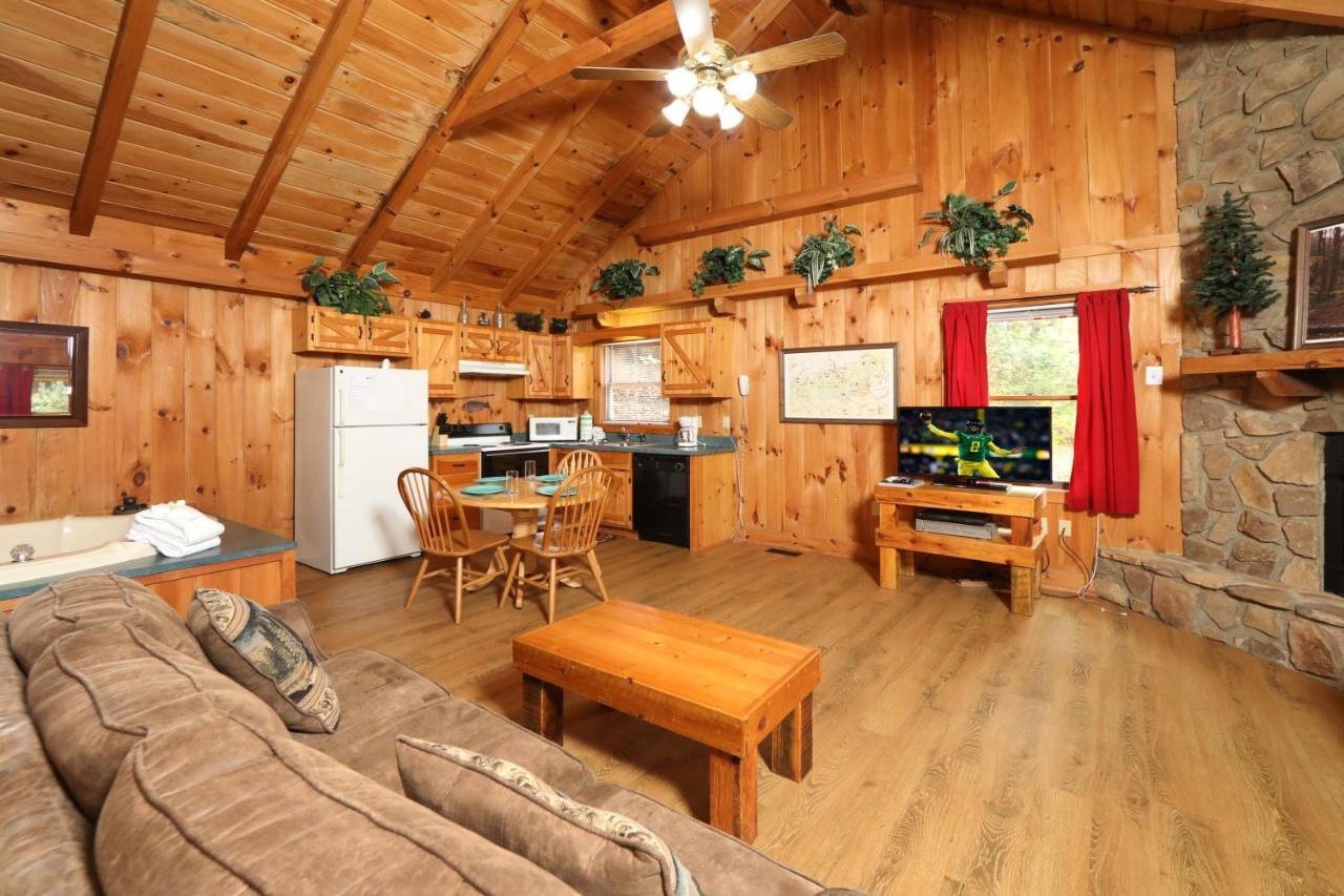 Holiday home Creekside Tranquility 365 - One Bedroom Cabin *