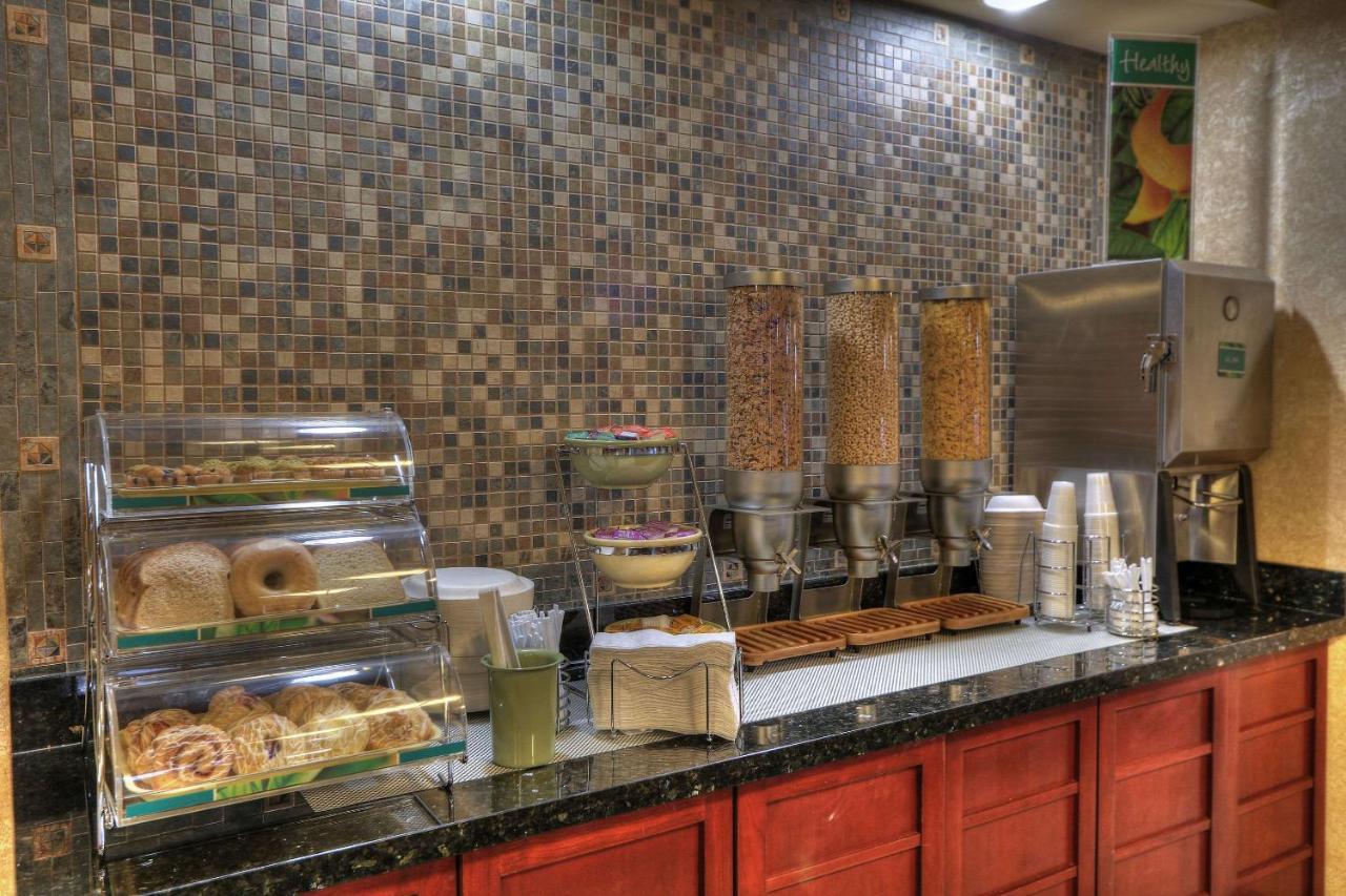 Quality Near The Island Inn Pigeon Forge