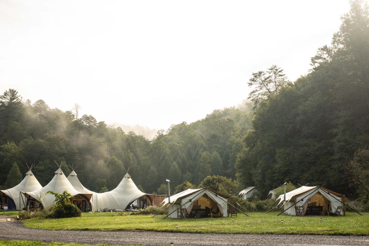 Under Canvas Great Smoky Mountains Luxury tent