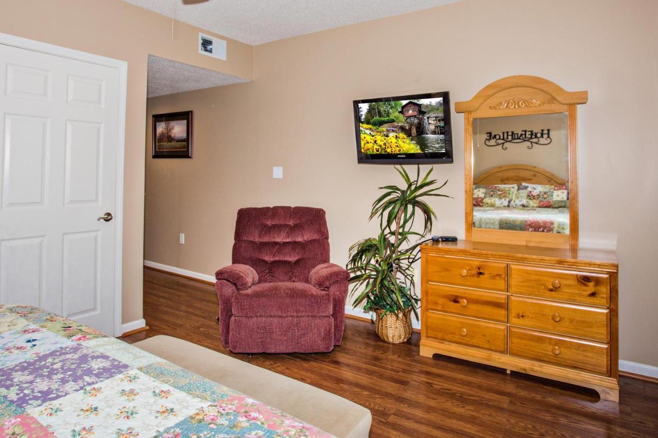 Holiday home Whispering Pines 102hc Pigeon Forge