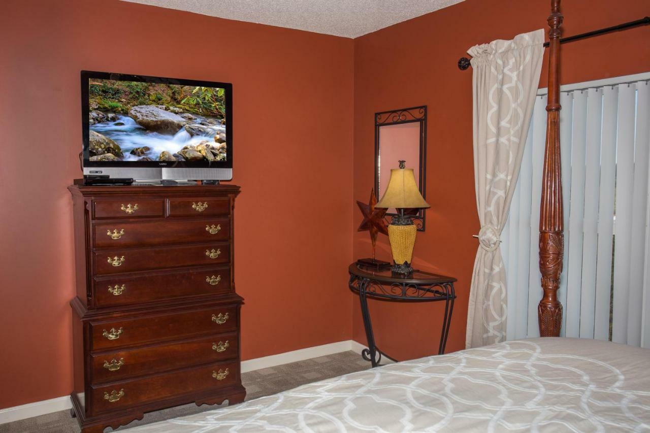 Whispering Pines 223